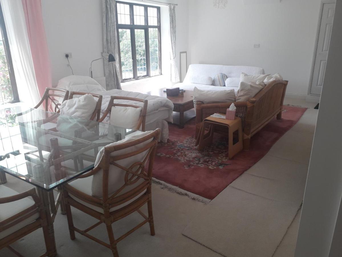 Moaps Farm B&B Support Small Business, Welcome, Check In From 5 Pm Danehill Eksteriør billede